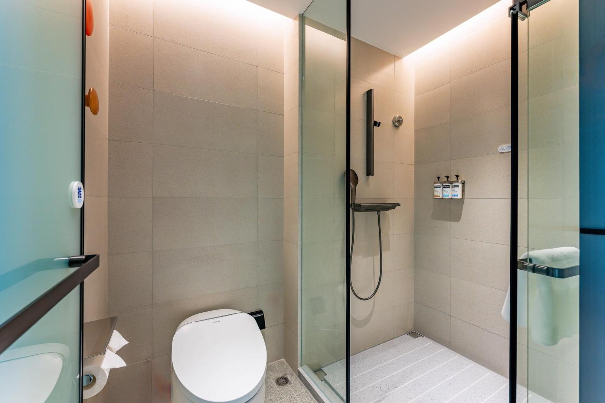 Holiday Inn Express Shanghai Jing'An Temple By Ihg Bagian luar foto
