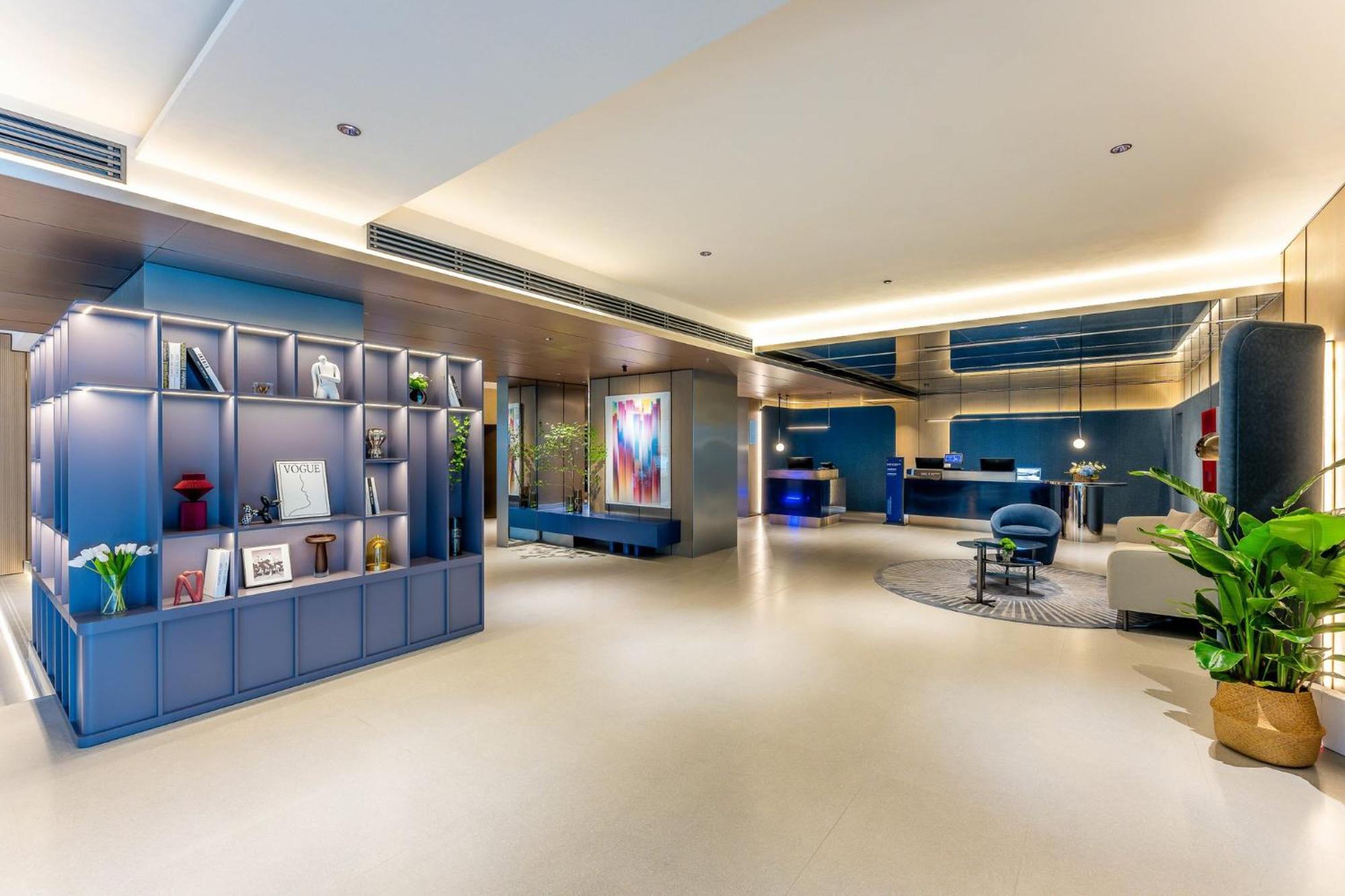 Holiday Inn Express Shanghai Jing'An Temple By Ihg Bagian luar foto