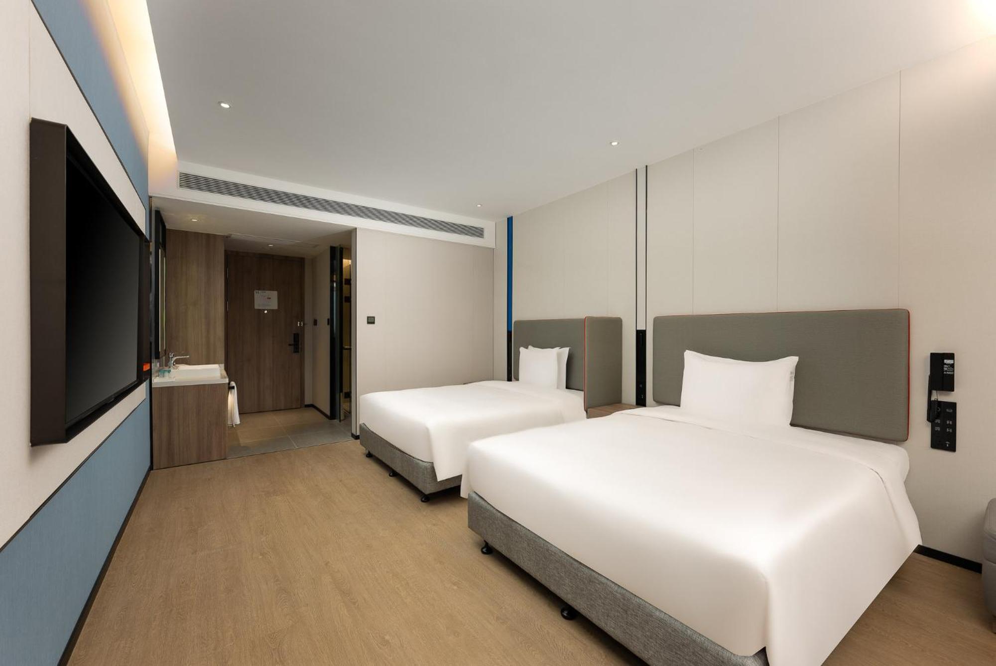 Holiday Inn Express Shanghai Jing'An Temple By Ihg Bagian luar foto